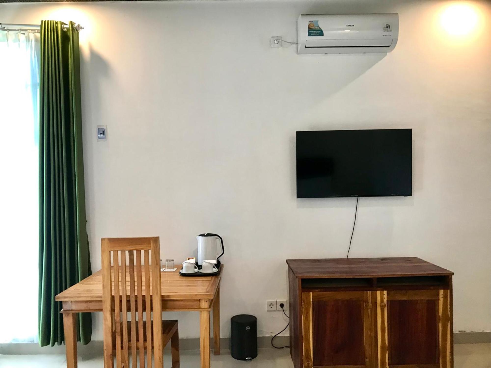 Pohon Purba Resort & Restaurant Labuhan Pandan ภายนอก รูปภาพ
