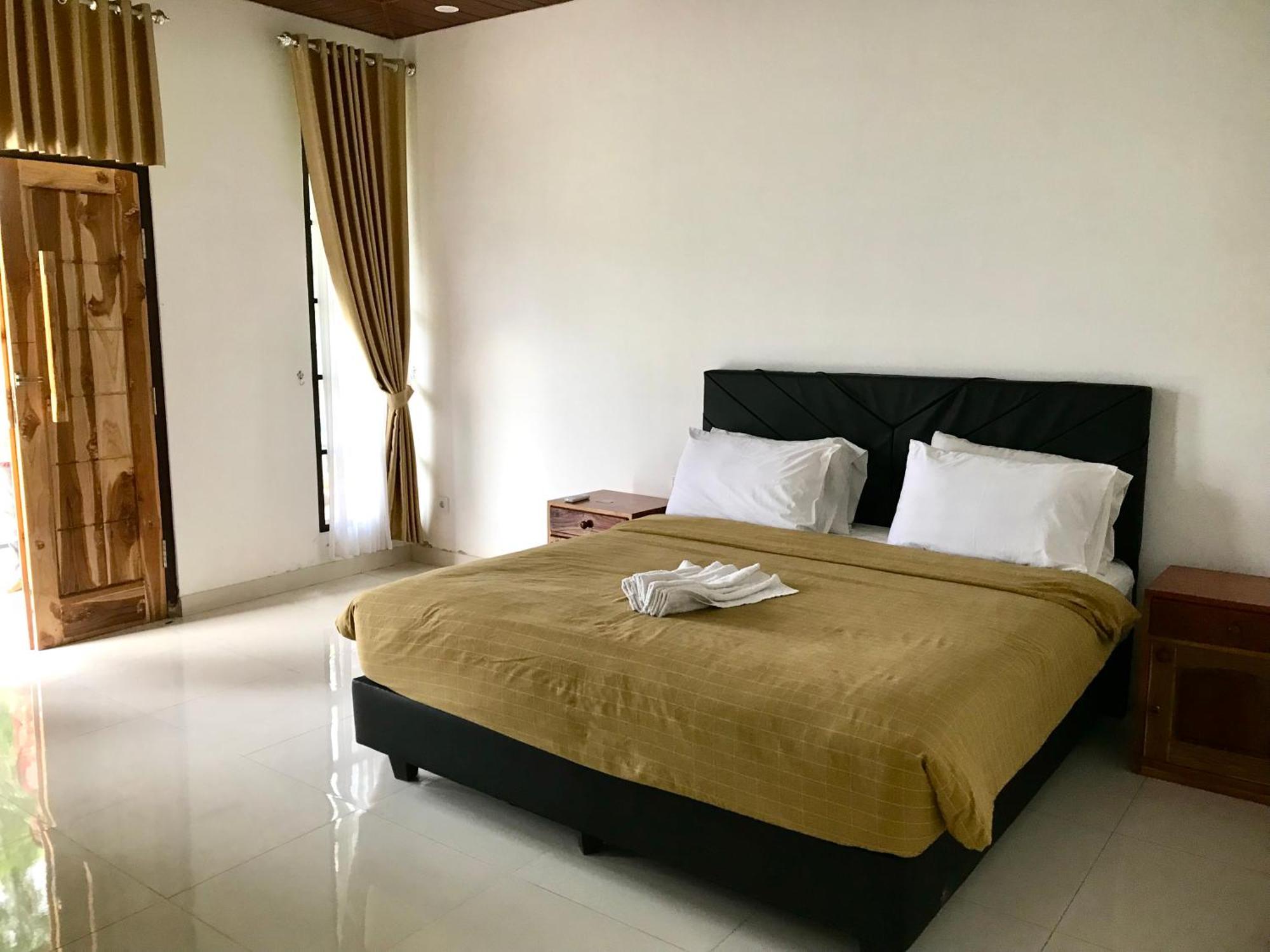 Pohon Purba Resort & Restaurant Labuhan Pandan ภายนอก รูปภาพ