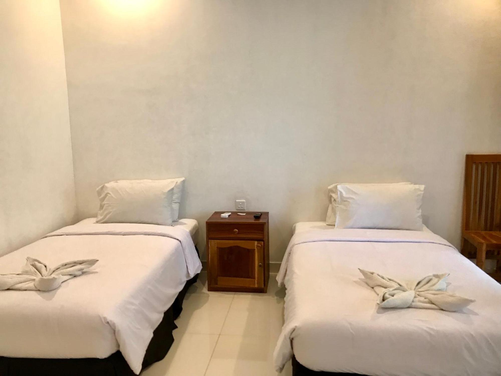 Pohon Purba Resort & Restaurant Labuhan Pandan ภายนอก รูปภาพ